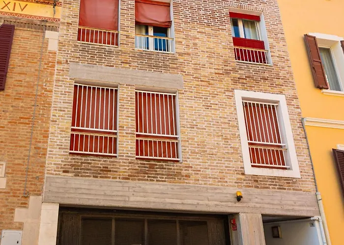 Matteucci 18 Romanticismo Bizantino In Centro Storico Ravenna