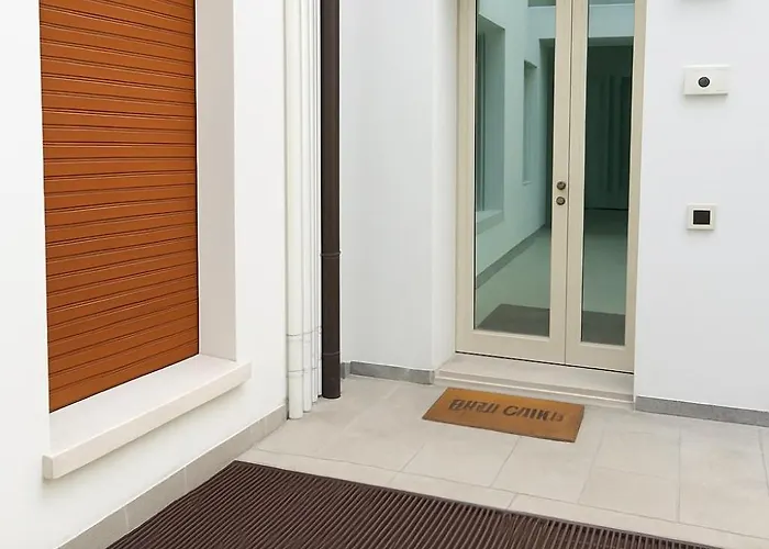 Matteucci 18 Romanticismo Bizantino In Centro Storico