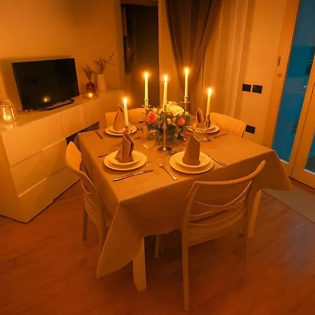 Apartamento Matteucci 18 Romantic Centro Storico Parcheggio Privato Rávena
